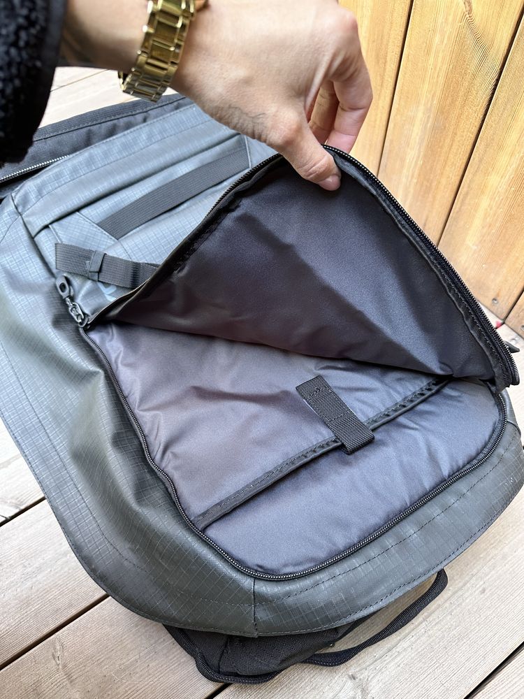 Plecak Dakine Ranger Travel Black 45L