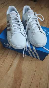 Buty Adidas damskie