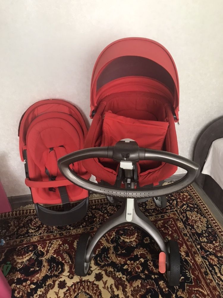 Коляска Stokke Xplory v4 2в1