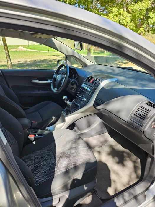 Toyota Auris 1.33 VVT-I Active