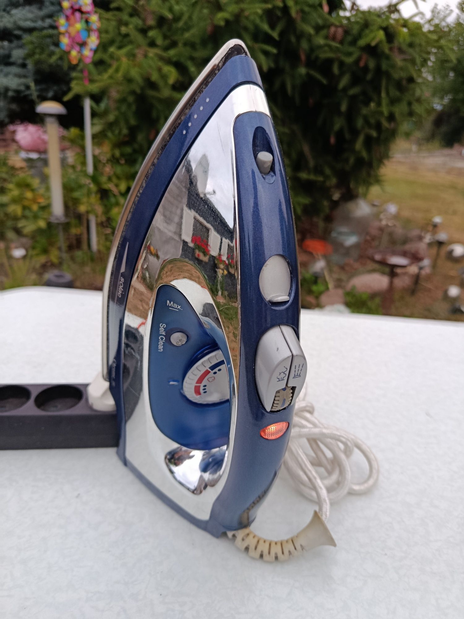 Żelazko SOLAC model P 213 moc 1500W.