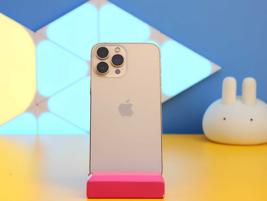 Смартфон Apple iPhone 13 Pro Max 256GB Gold (151199) Б/У З ГАРАНТІЄЮ