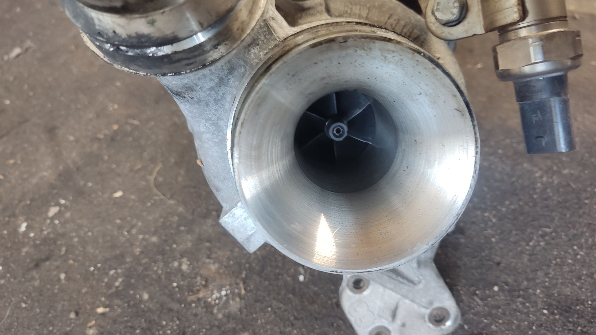 Turbina turbosprężarka toyota Avensis t29 1.6d d4d