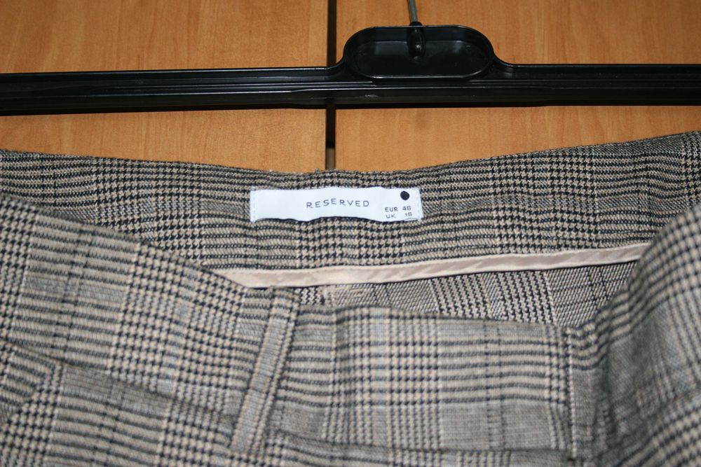 Spodnie damskie Nowe  Reserved r.46