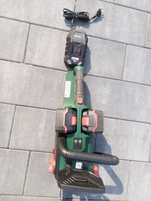 Akumulatorowa piła łańcuchowa 40V Parkside
