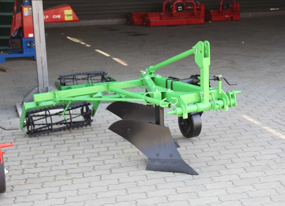 ПЛУГ з КАТКОМ! Плуг лемішний навісний для міні трактора 2 корпусний