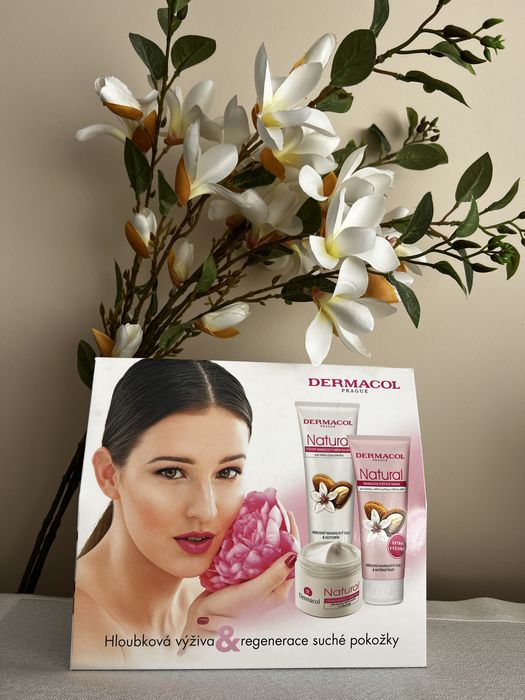 Nowy zestaw Dermacol migdał : krem do twarzy, do rąk i maseczka