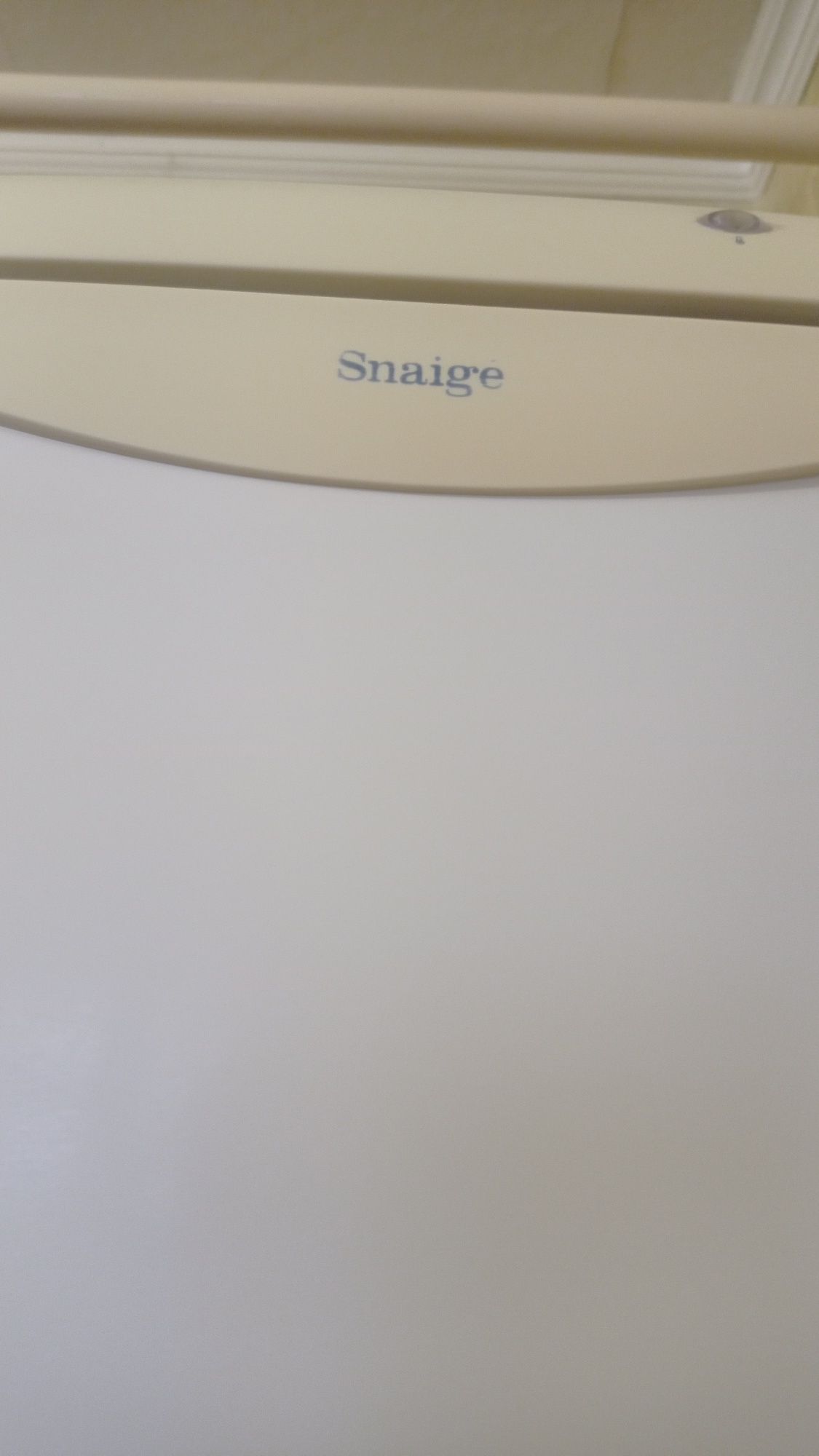 Холодильник Snaige