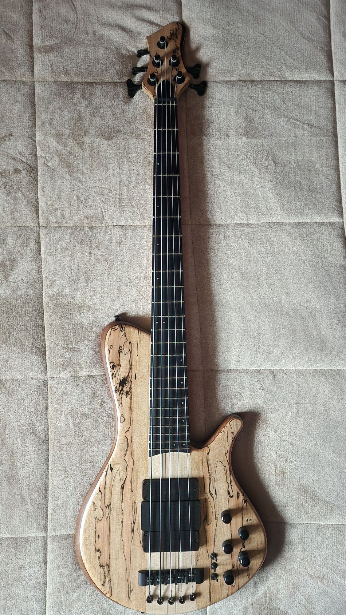 Baixo Franz bass sirius 5