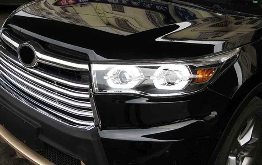 NOWE lampy przednie lampa przód Toyota Highlander 2014 - 2019