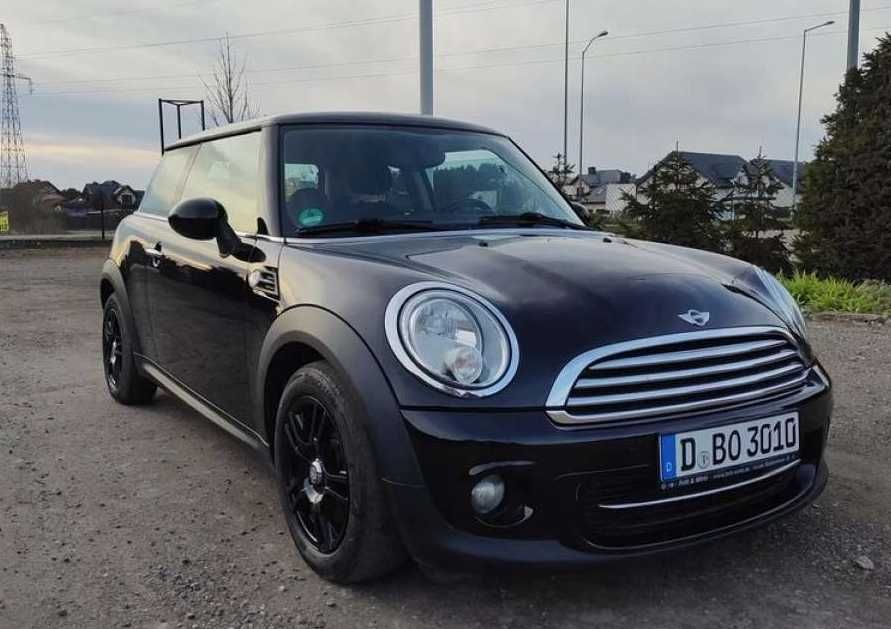 Разборка MINI Cooper  1,6 бампер комплектний