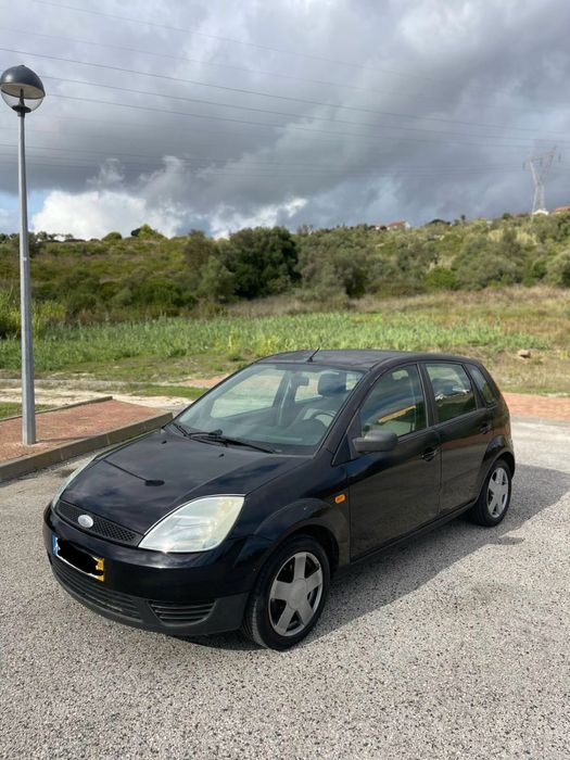 Ford fiesta 1.1 em bom estado 2003
