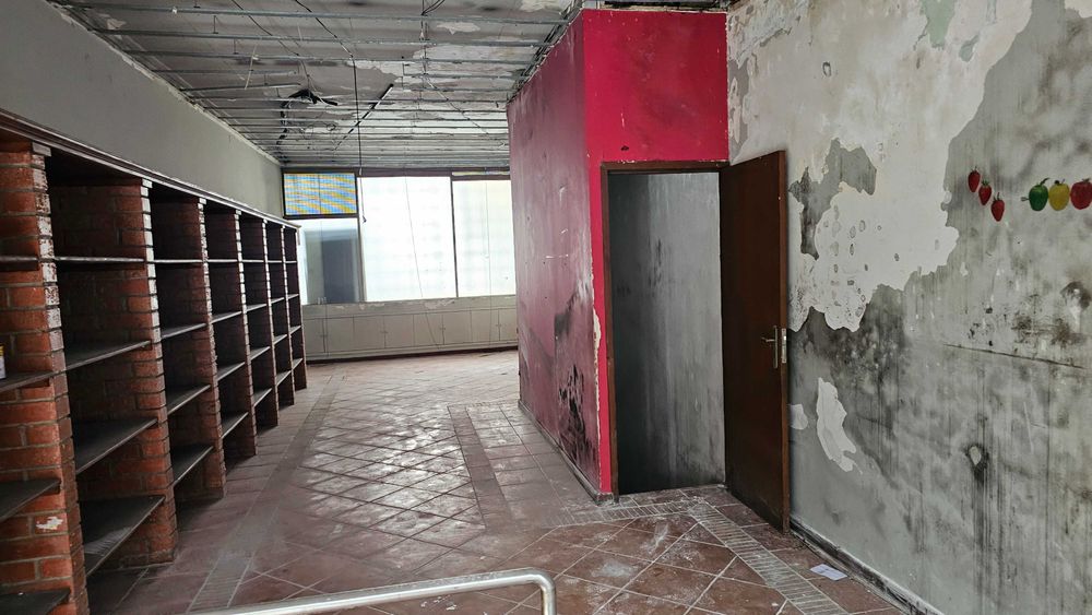 Arrenda-se Loja Bem Situada no Porto