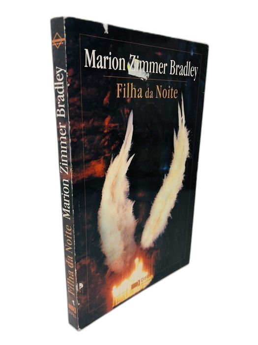 Filha da Noite - Mariom Zimmer Bradley