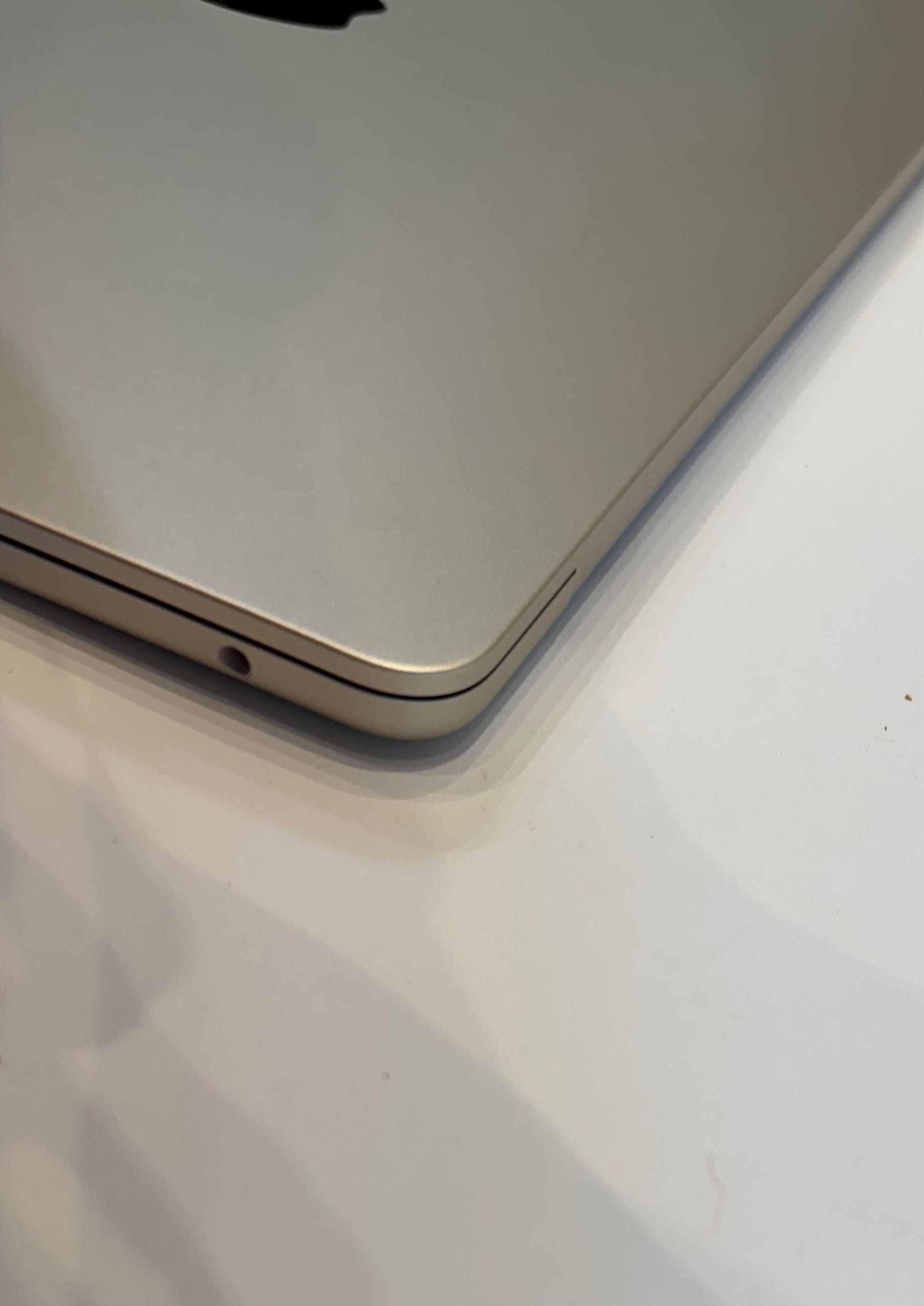 Apple MacBook Air 15 M3 24GB 1TB