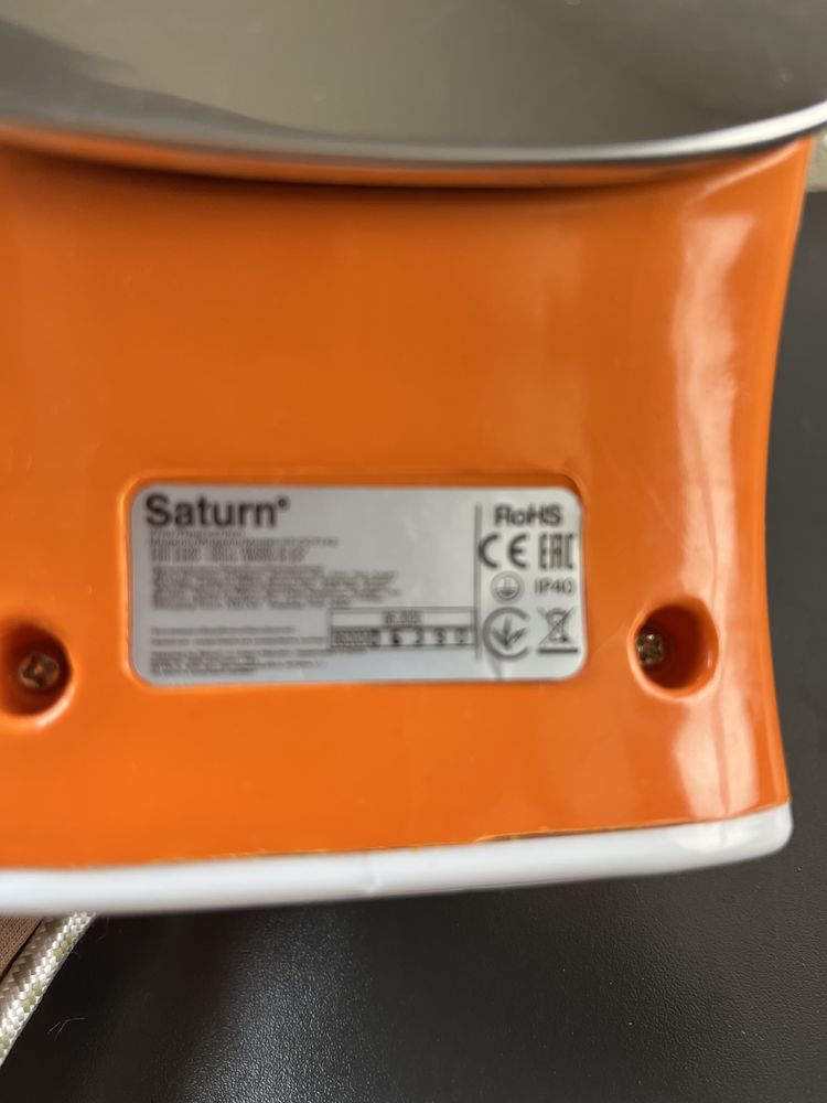 Праска Saturn ST-CC7142 стан новоі