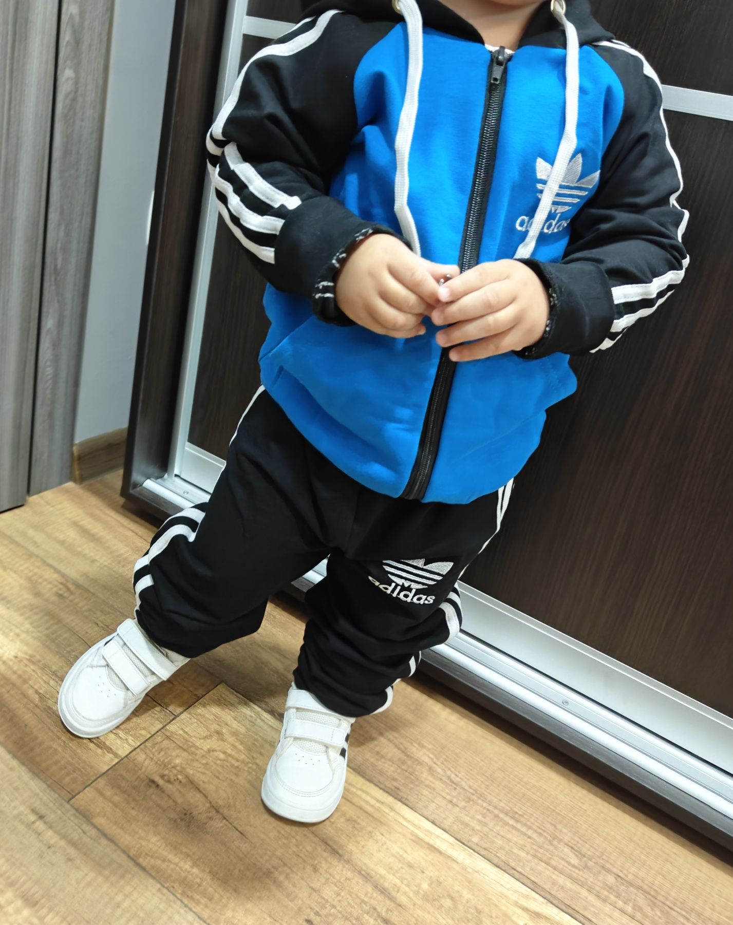 Спортивний костюм на хлопчика adidas