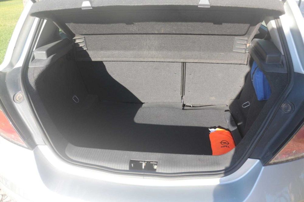 Opel Astra 1.3 CDTi Elegance