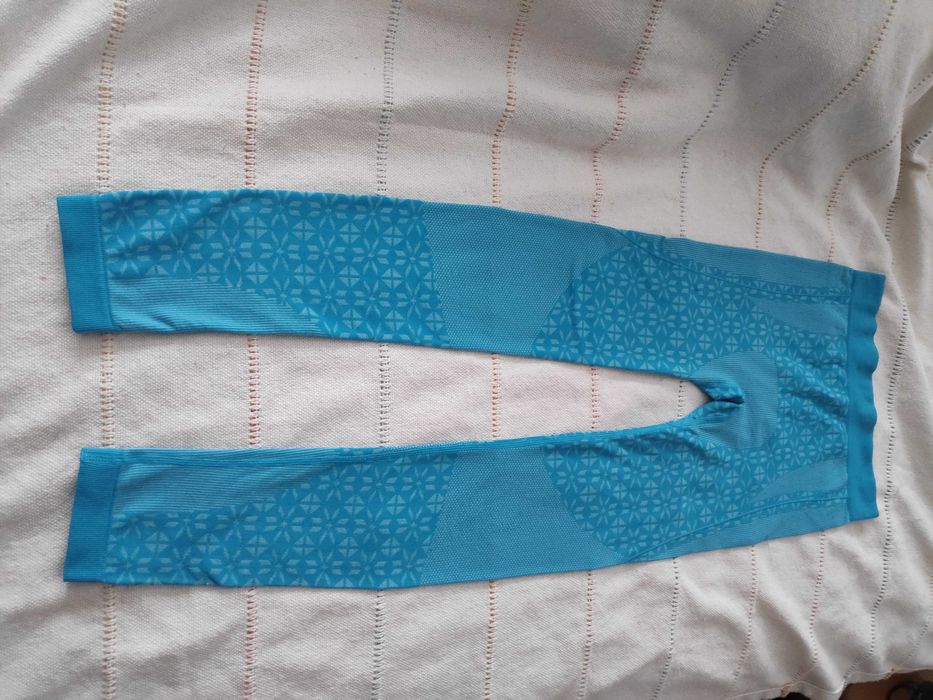 Termoaktywna bielizna koszulka leginsy r. 146/152