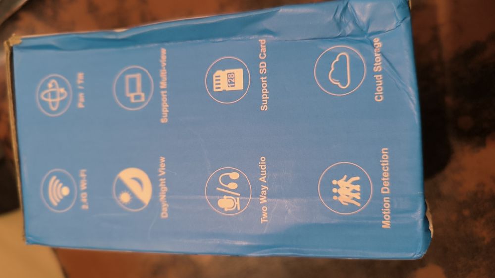 Câmera de vigilância indoor nova na caixa