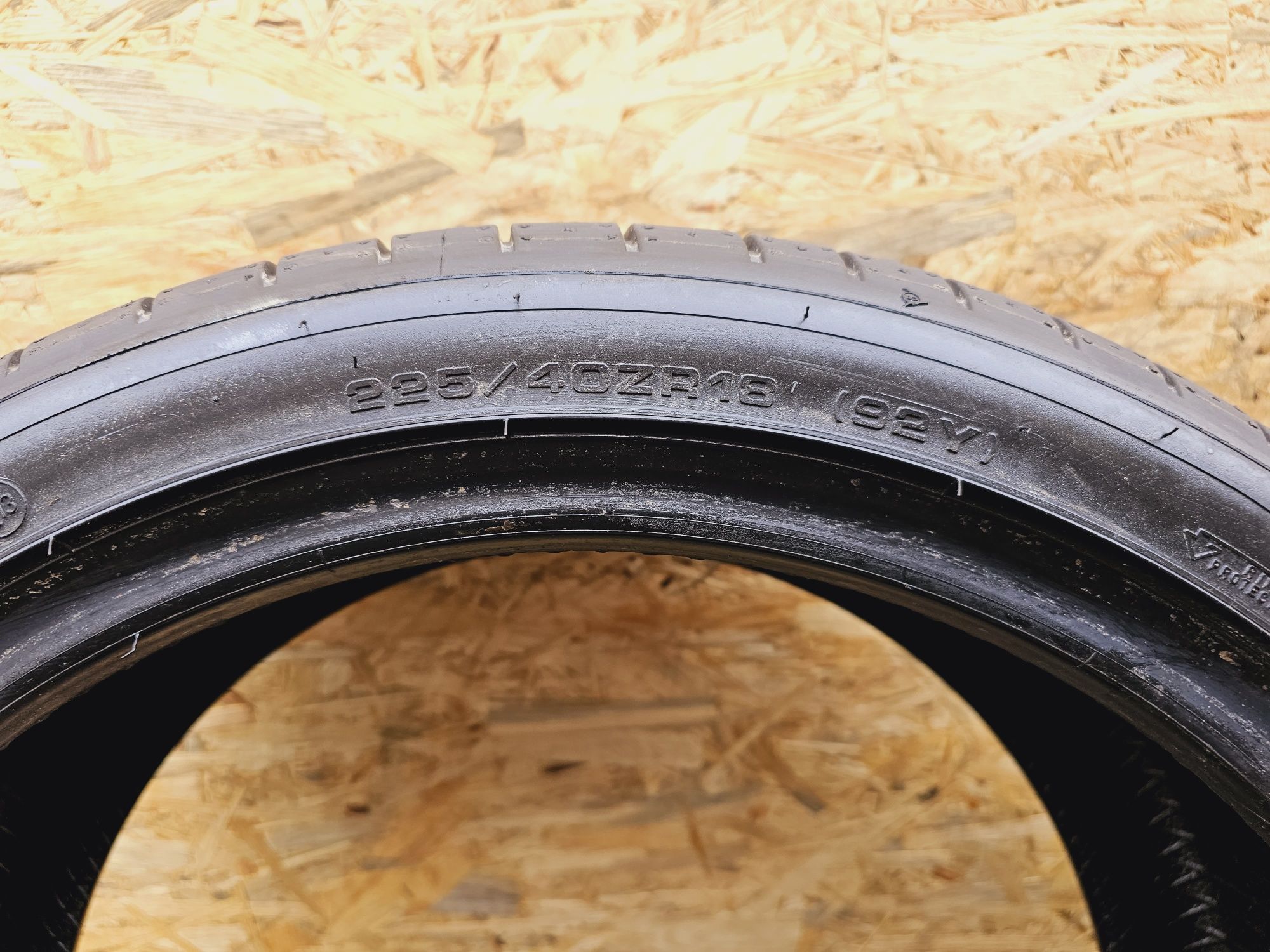 Nowe!! DEMO.  225/40 zr18 Dunlop Sport Maxx RT2