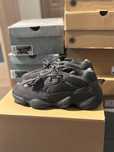Adidas Yeezy 500 Utility Black w rozmiarze 41 1/3 Nowe