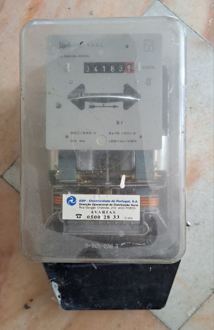 Contador Eletricidade Antigo