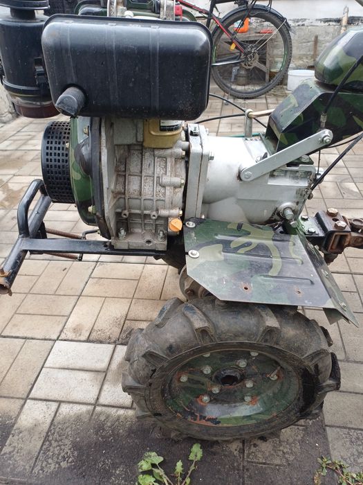 Продам мотоблок Зірка з адаптером.