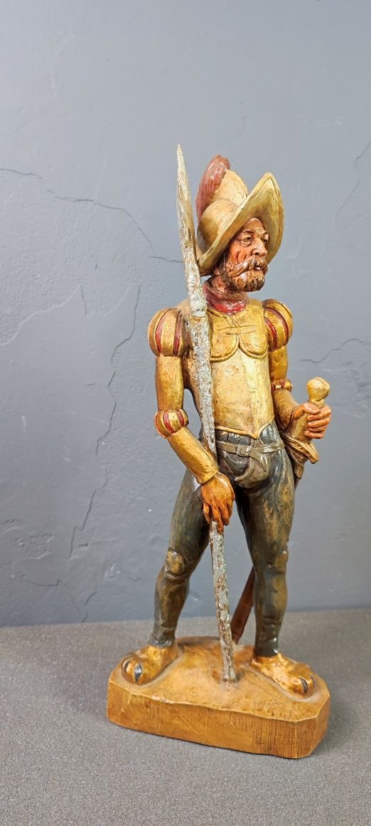 Figura Konkwistadora tworzywo