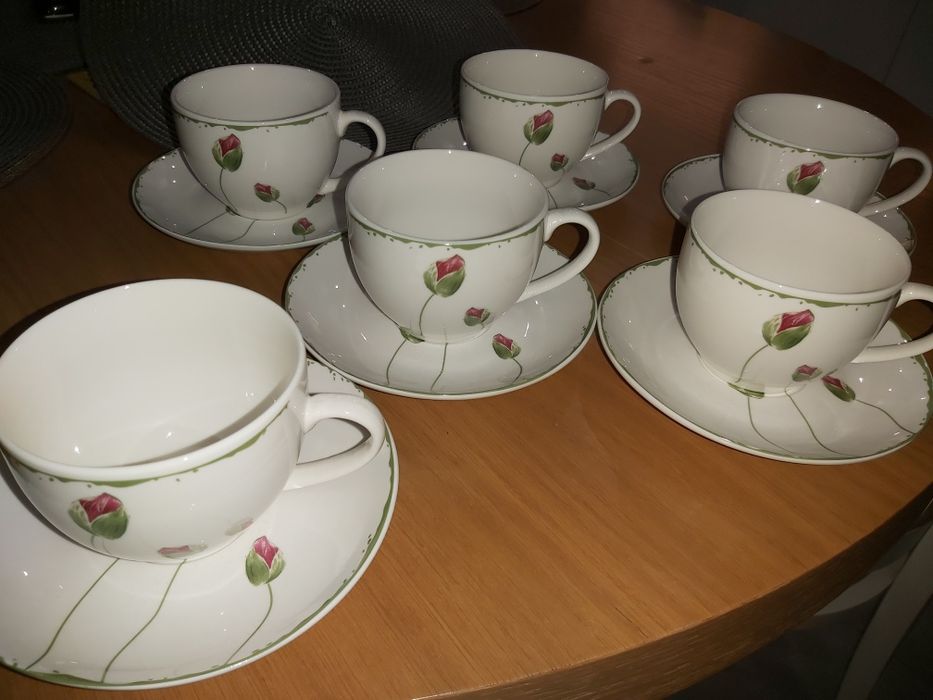 Zestaw porcelana filiżanki spodki 12 elementów Florina