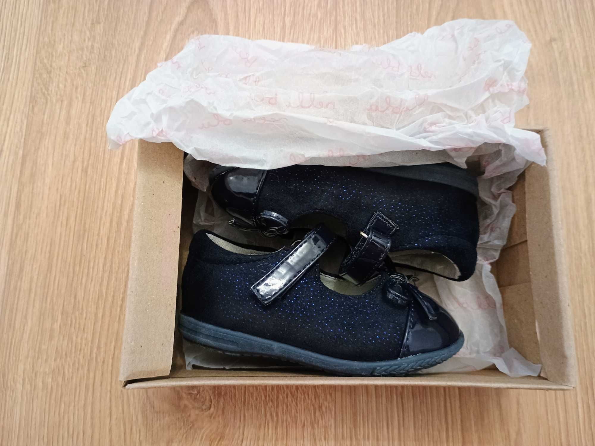 Buty dla dziewczynki r. 21 nelli blu