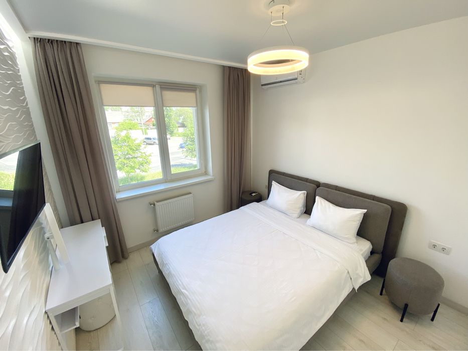 Трикімнатна квартира подобово SKY HOUSE. Безключовий доступ!