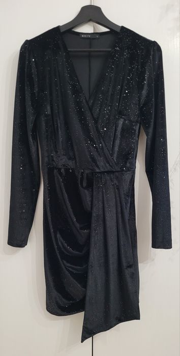 Sukienka mała czarna MOHITO