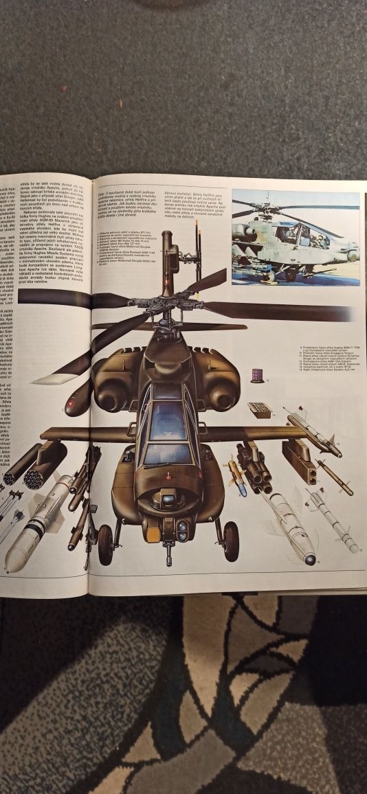 AH-64 Apache - amerykański śmigłowiec.