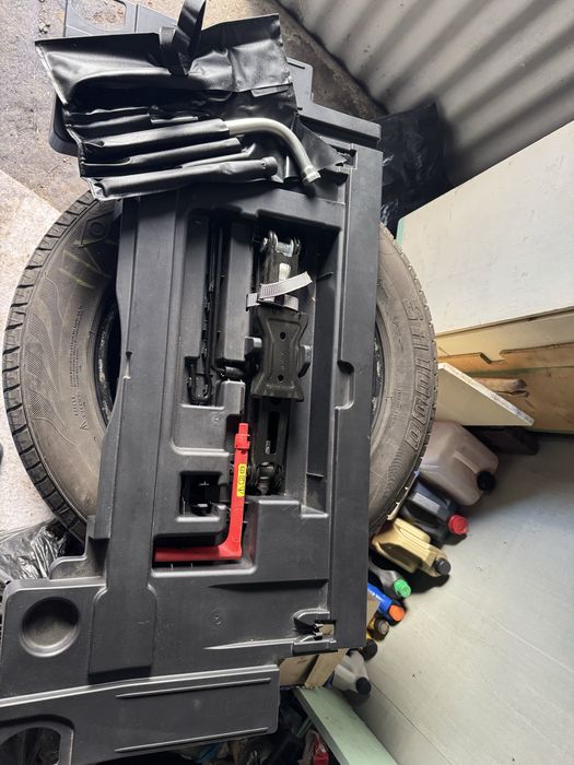 Органайзер для інструментів Audi A4 B9