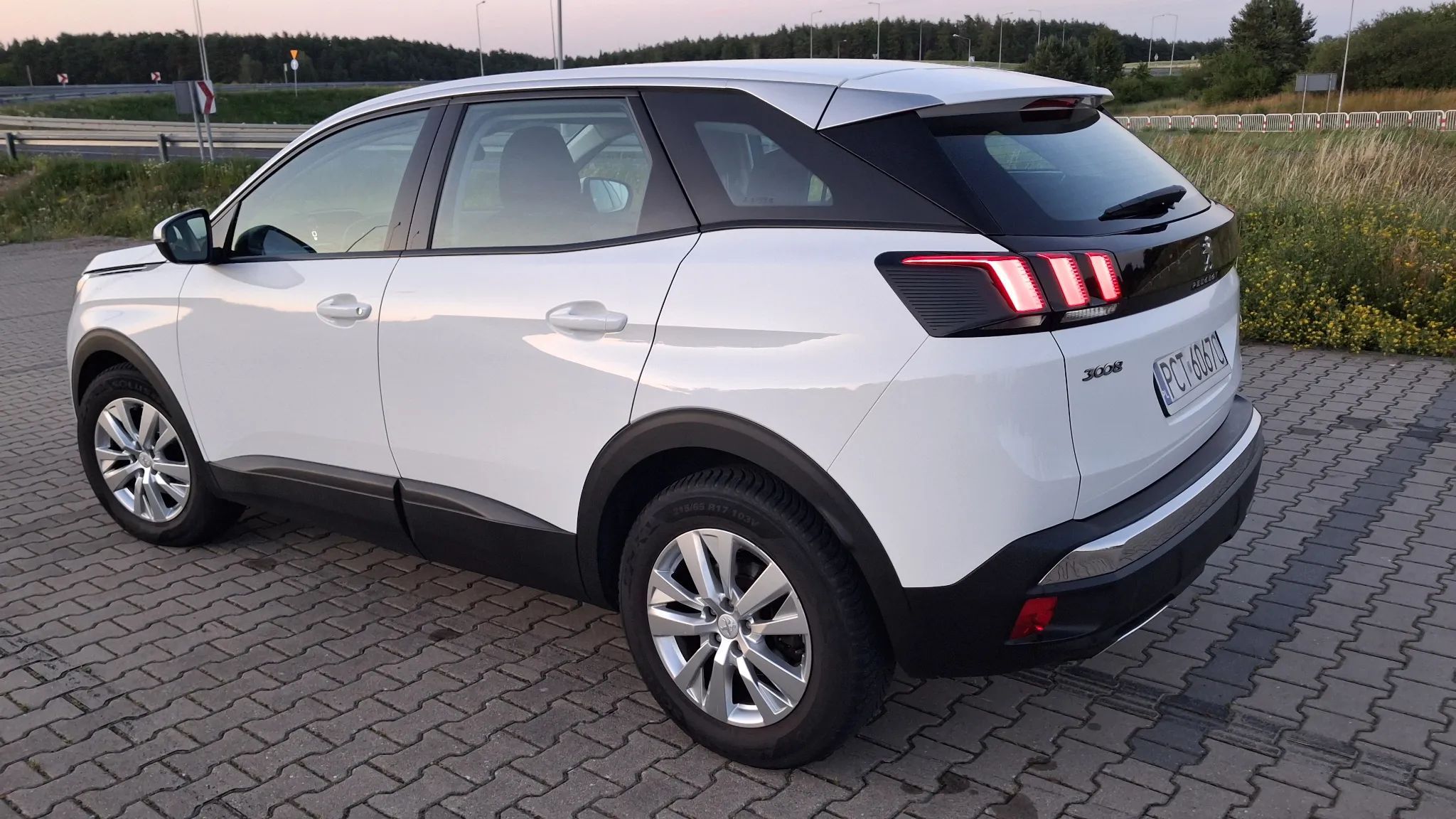 Peugeot 3008 I-Cockpit, czytanie znaków, stan bardzo dobry