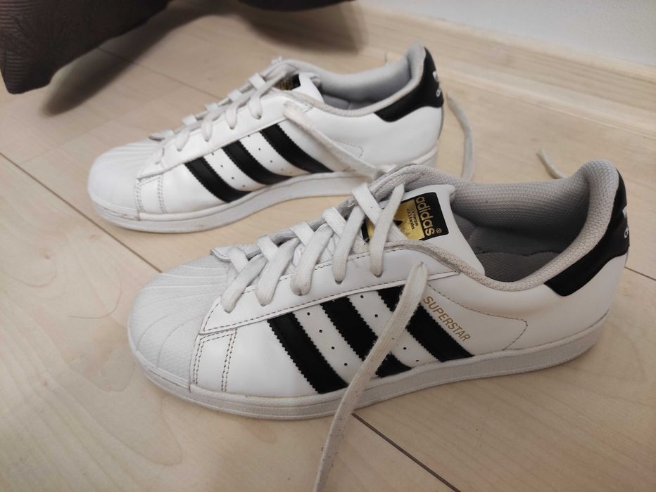 Damskie buty sportowe sneakersy Adidas Superstar 39 i 1/3 24,5 cm bdb