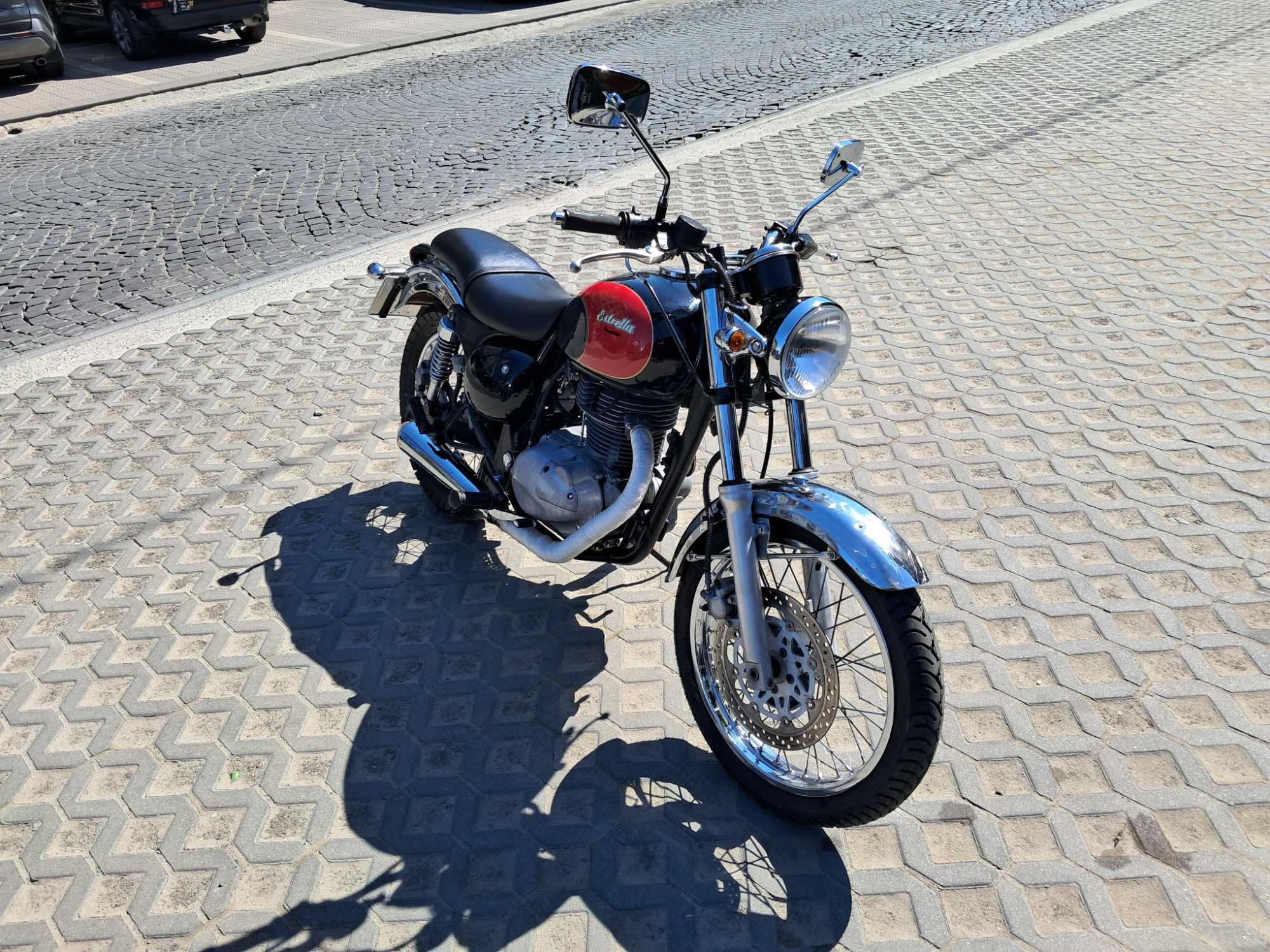 Продаю мотоцикл Kawasaki Estrella 250
