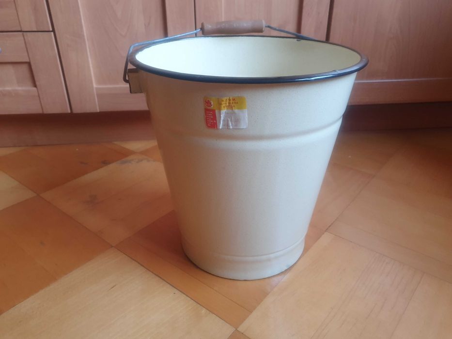 Wiadro wiaderko stare PRL kremowe NOWE z metką