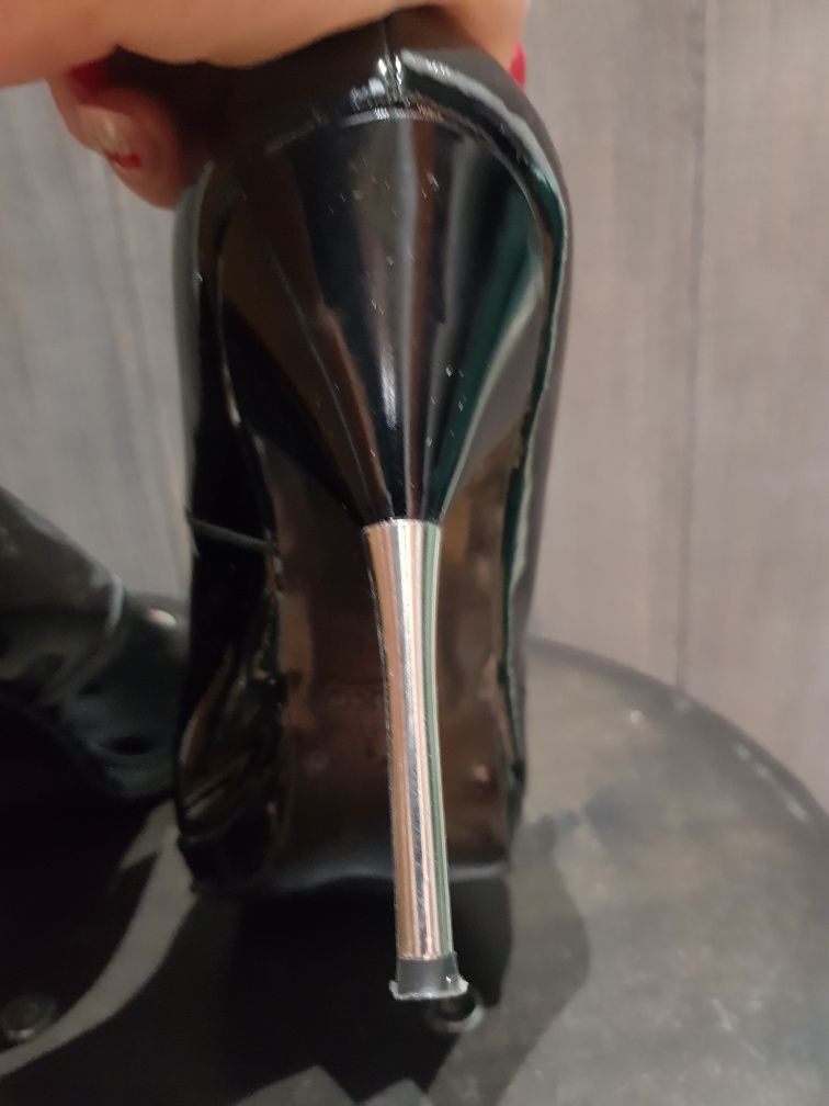 Buty na wesele, szpilki lakierowane czarne Ryłko r. 37,5