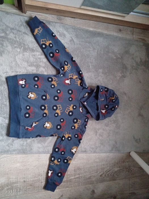 Bluza dresowa chłopięca w auta, traktory i owce Cool Club r.134