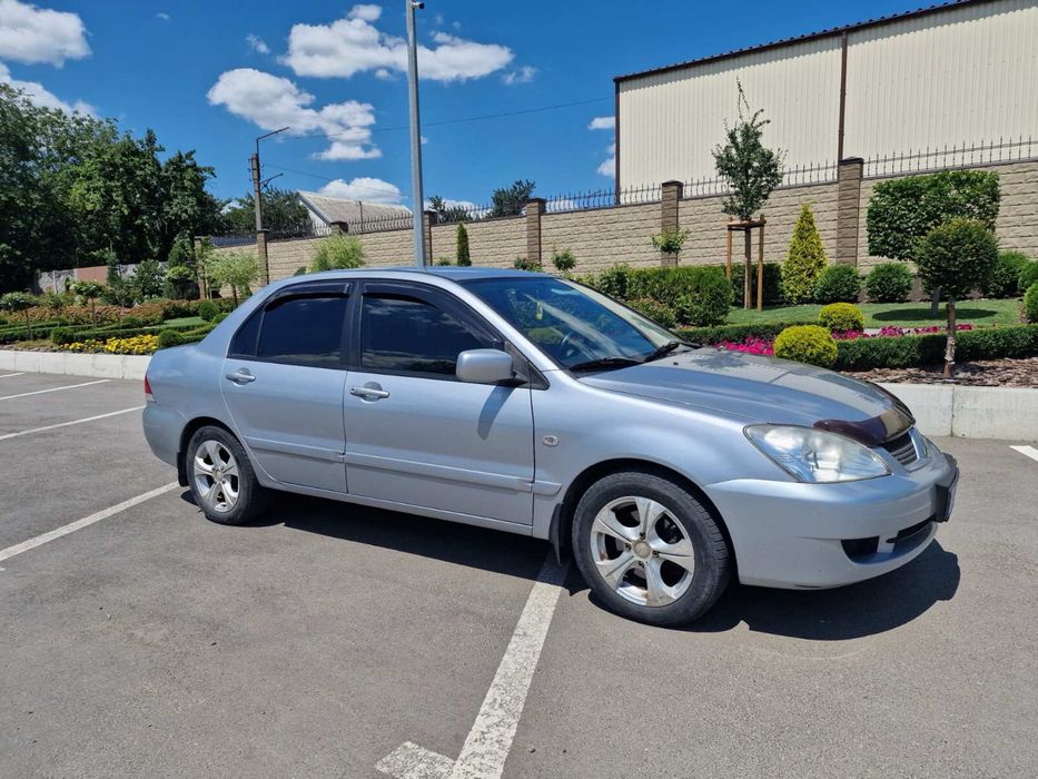 Mitsubishi Lancer 9 бензин 1.6