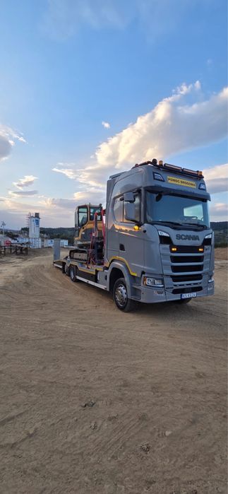 Laweta solówka transport maszyn budowlanych