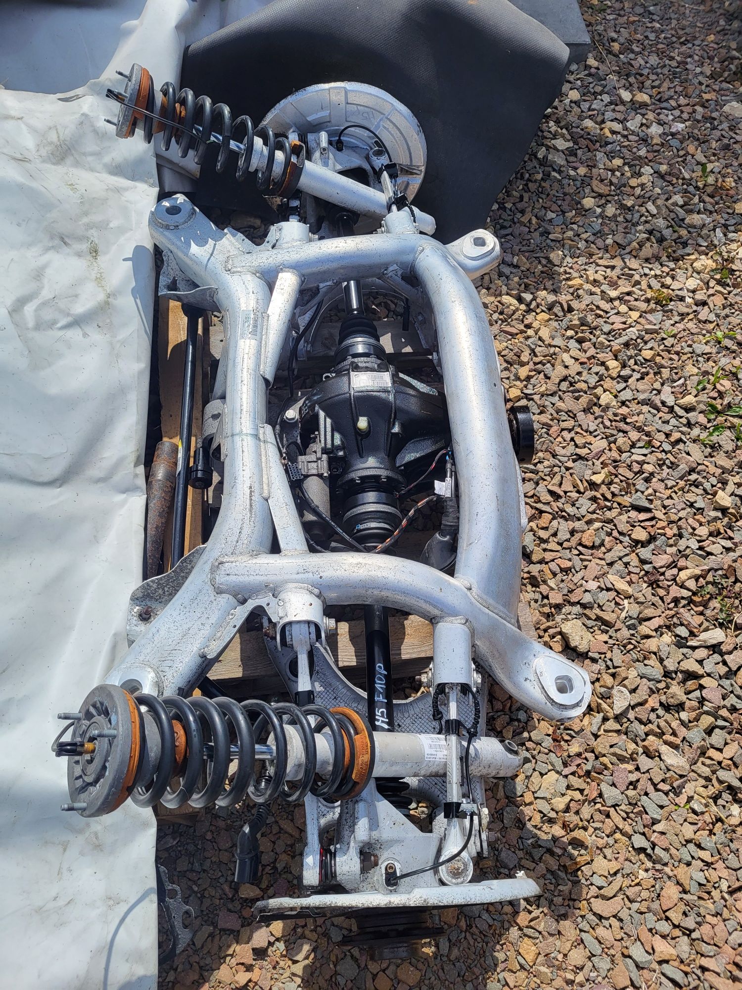 Zawieszenie Wózek dyfer tył szpera bmw m5 f10 m6 f06 f12 f13 4.4 560km