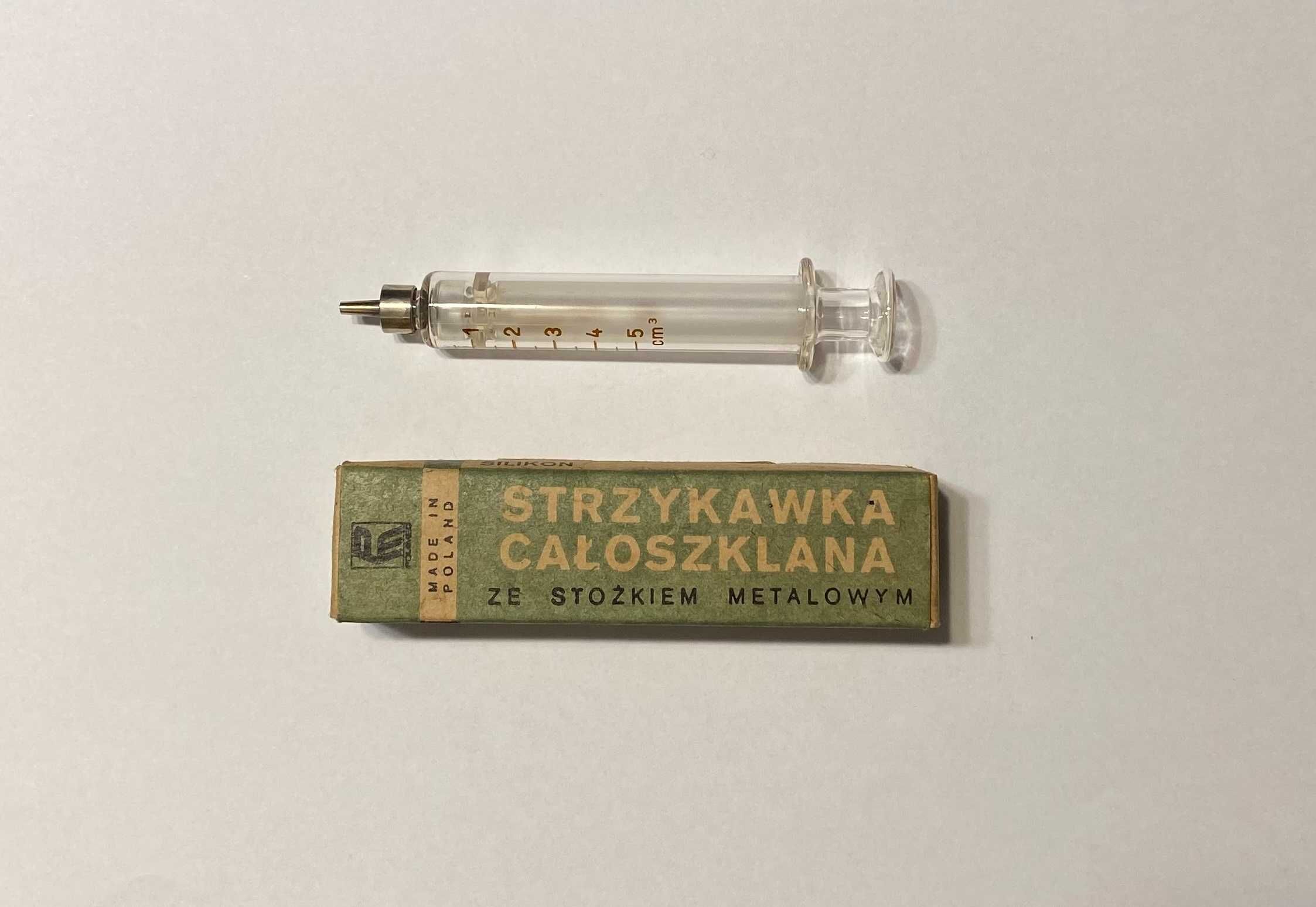 Strzykawka szklana 5cm³ z czasów PRL