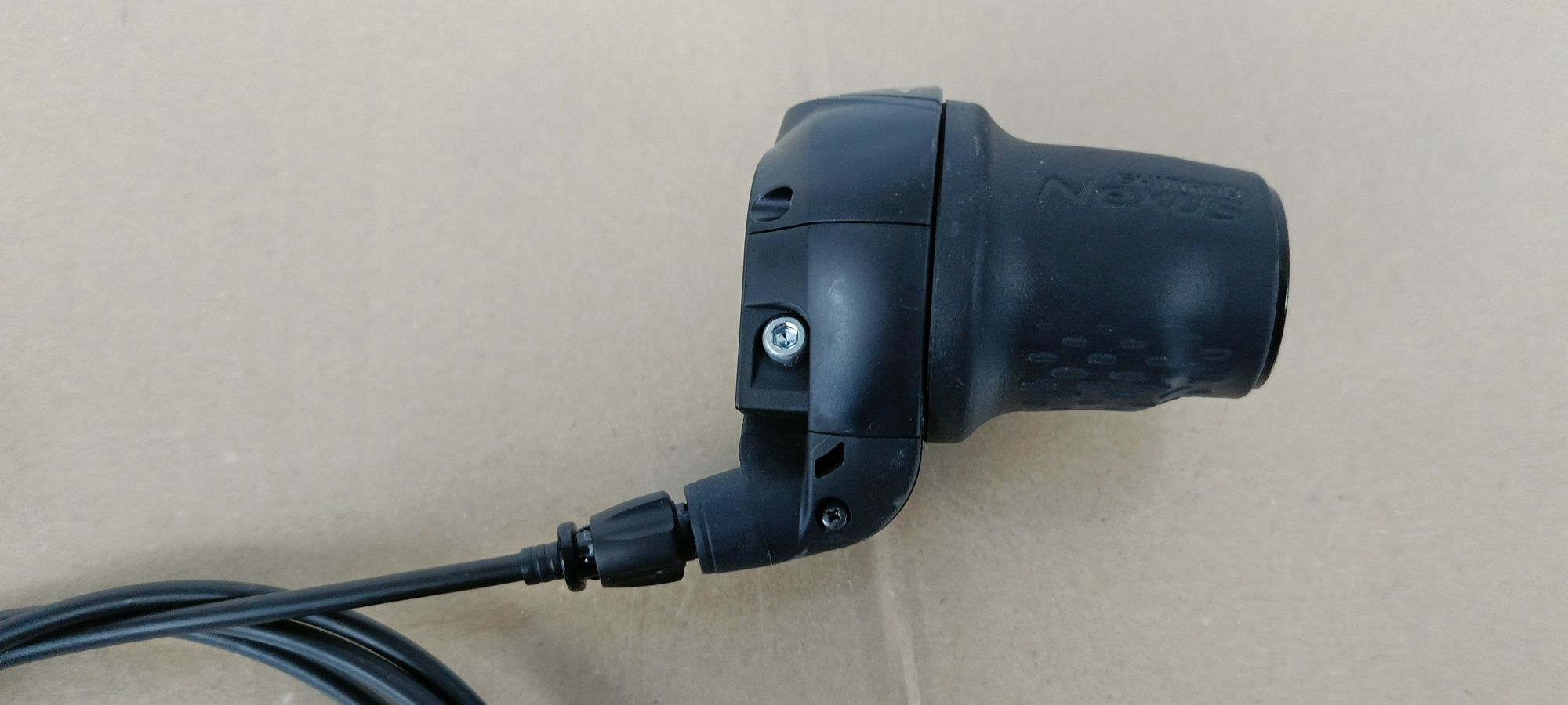 Nr1. Manetka Shimano Nexus 7.