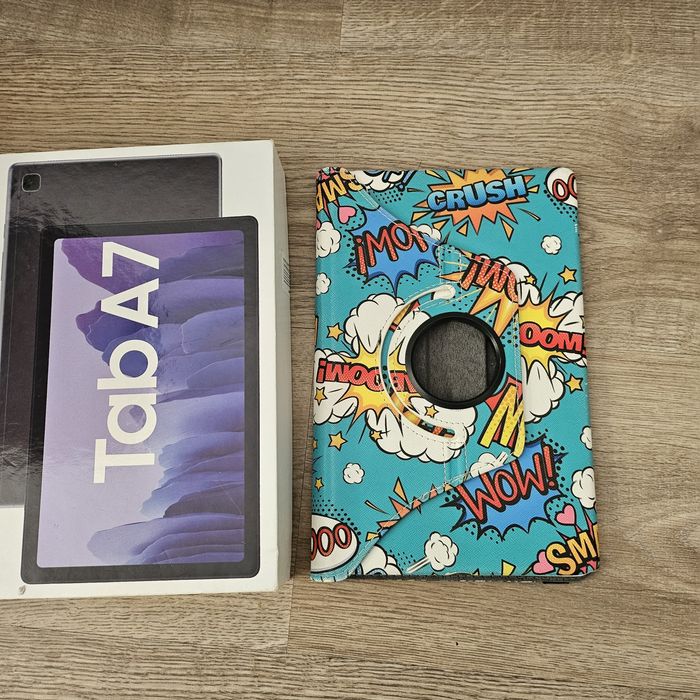 Samsung Tab A7 com capa