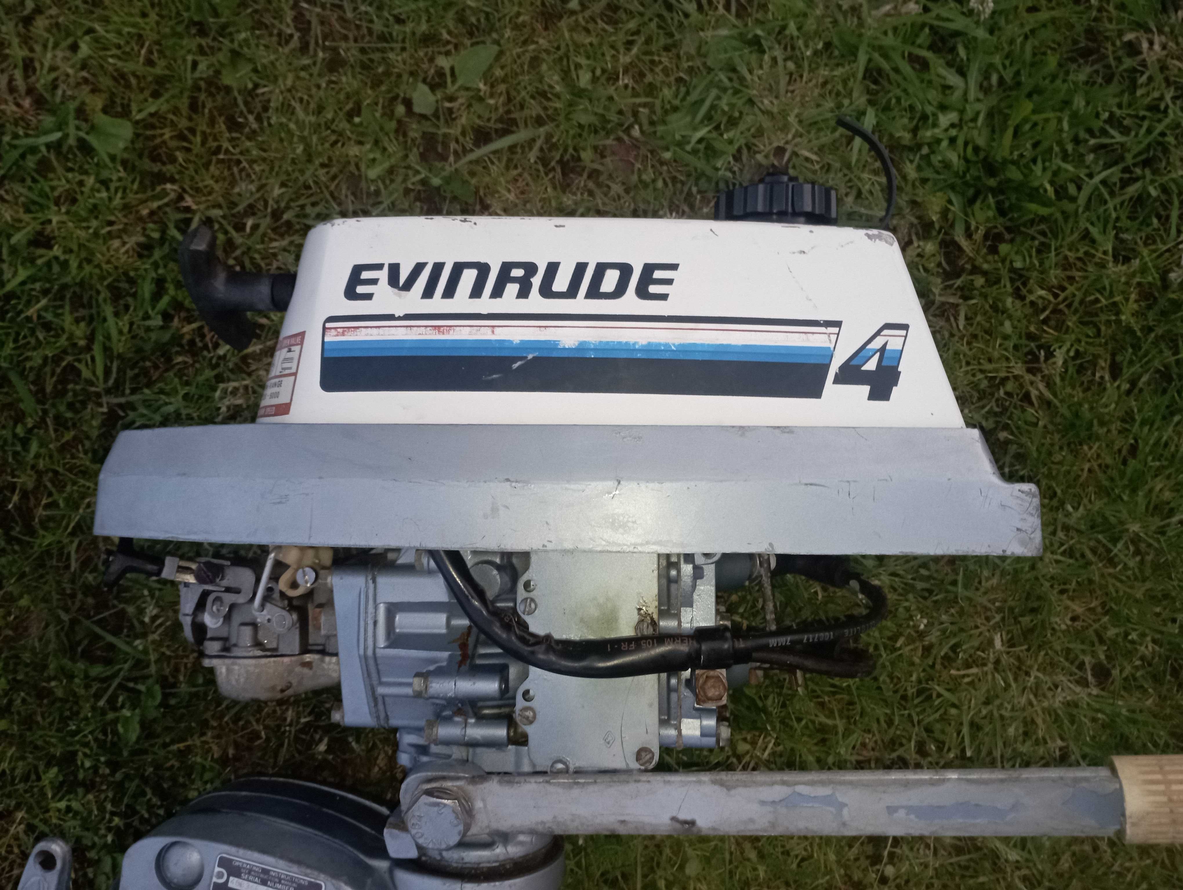 Silnik zaburtowy evinrude Johnson 4