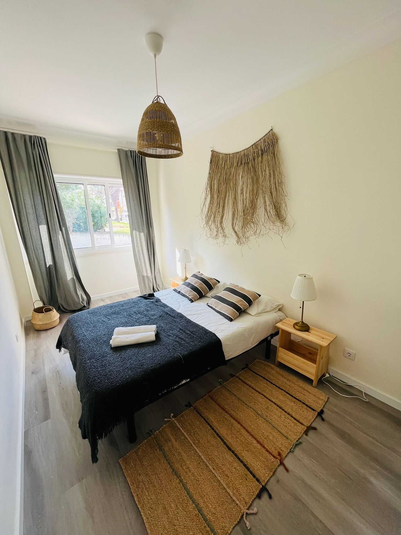 Quarto na Trafaria 7min praia sem caução