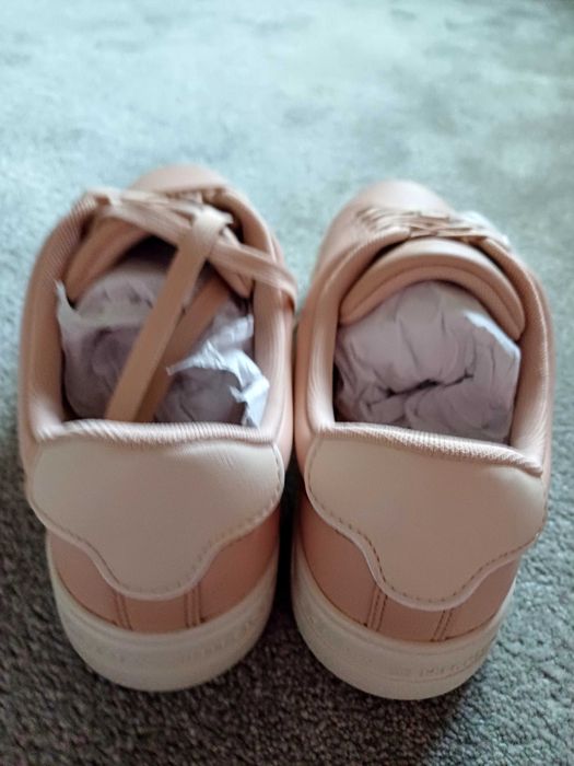 Buty damskie Tommy Hilfiger roz. 40. Nowe.